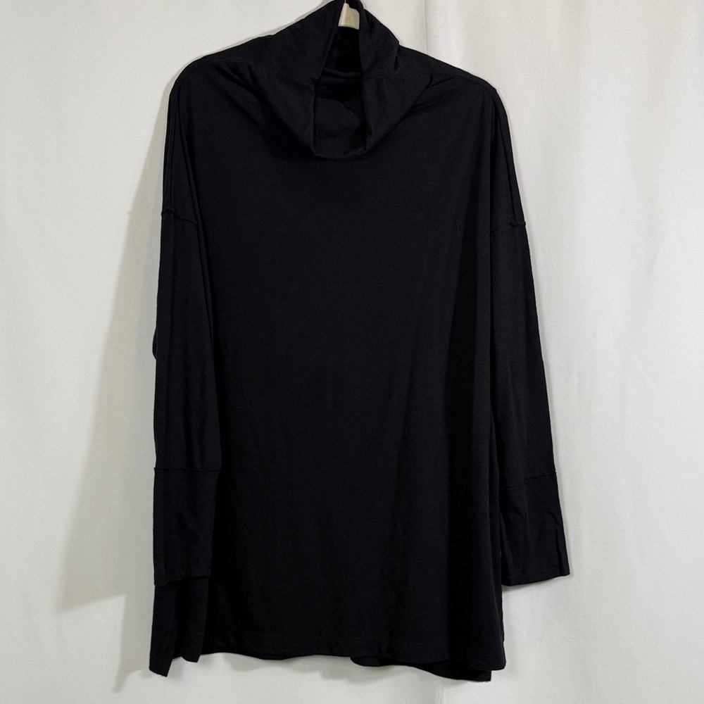 We The Free Turtleneck Knit Long Sleeve Top Size Small EUC *Great Layering Base